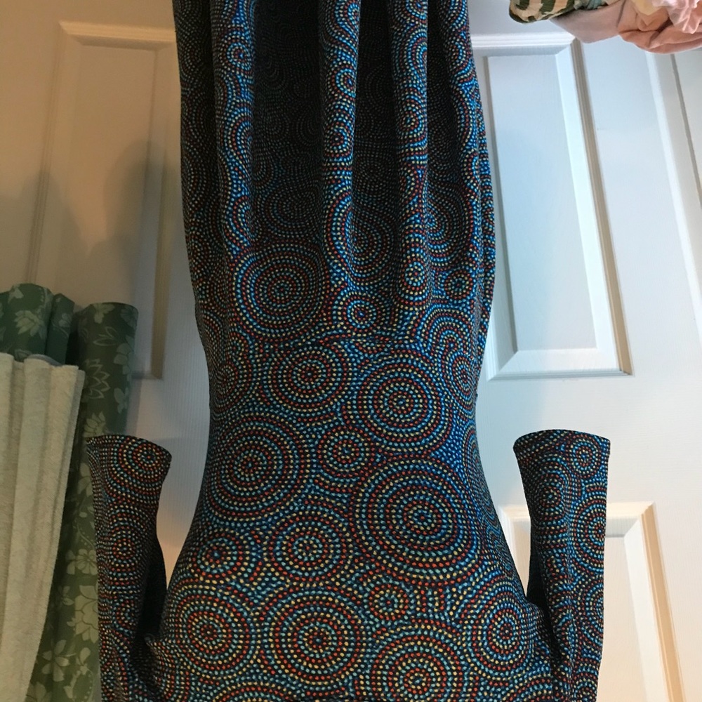 NEW LuLaRoe Nicole Medium spots